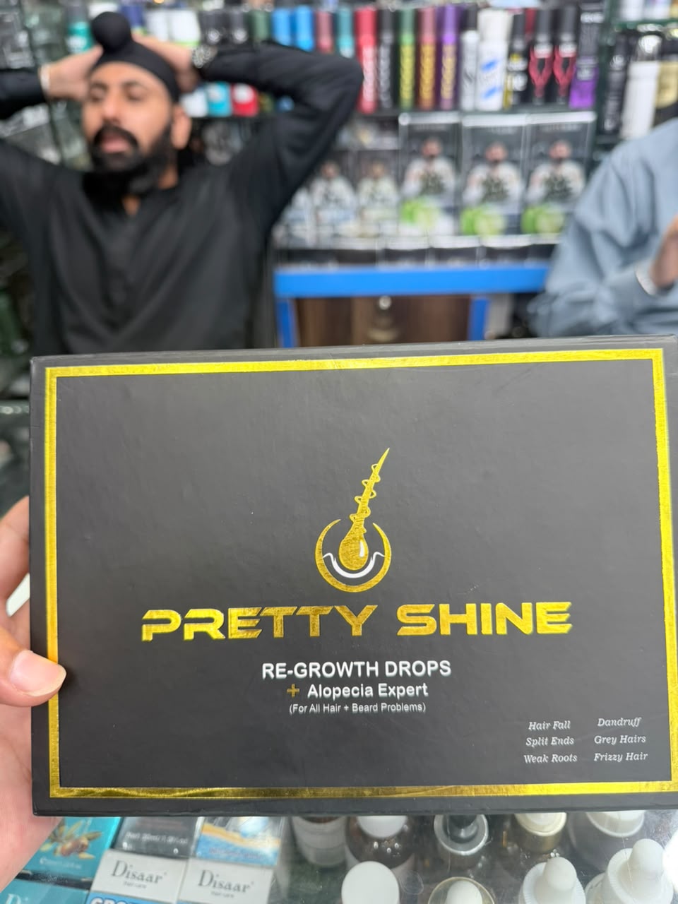Pretty Shine Hair Growth And Black Hair color Oil With Comb.